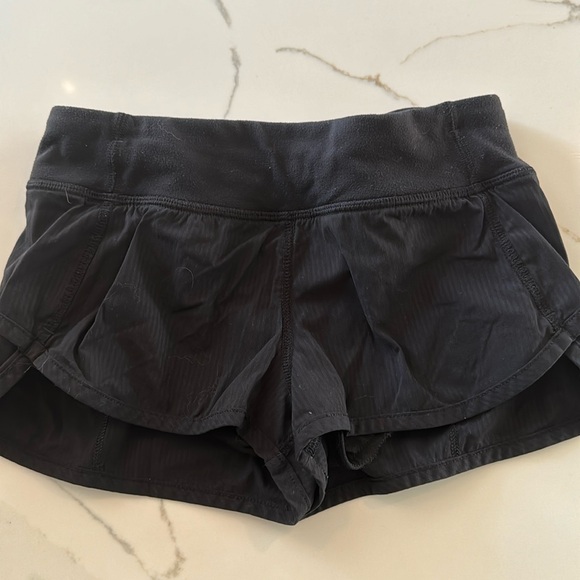 Ivivva Shorts - Picture 1 of 3